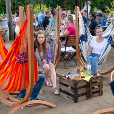 Sæt med stativ og hængestol