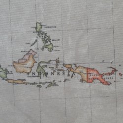 Rund tekstildug Beige Verdenskort - Elastik 60 cm - OUTLET