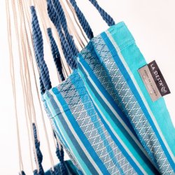 flotte v�vede linier i den smukke h�ngestol