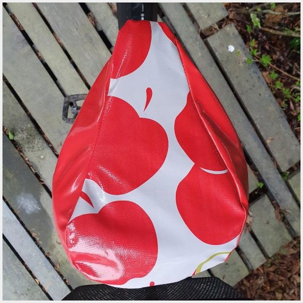 Cykelsadelovertr�k i Voksdug Margit R�de �bler