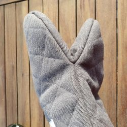 haps en skn gr grydelap