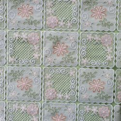 nyd de smukke lyse rosa og gr�nne nuancer p� blondevoksdugen