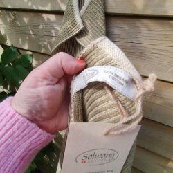 Ribstrikket H�ndkl�de i Oliven
