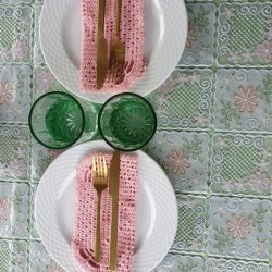 voksdugen er lys rosa og gr�n i bunden