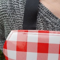 der er syet en bld stop i halsen