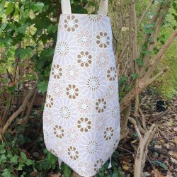 forklde i voksdug inspireret af Alhambra i Spanien