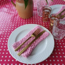 Pink med Prikker Voksdug 140 cm