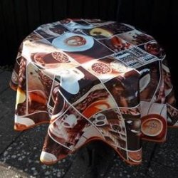 Rund voksdug 140 cm Kaffemnstret