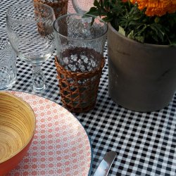 Ternet voksdug i sort og hvid