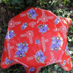 Rund voksdug 120 cm Rd med Lilla Blomster