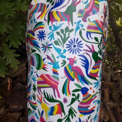 Forklde i voksdug med fantasidyr