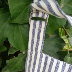 Forklde i stof med striber i bl