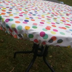 Rund voksdug med Elastik Confetti 138 cm