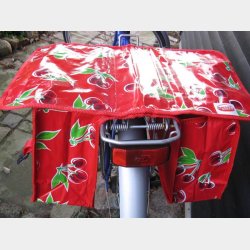 Brnecykeltaske Red Cherry