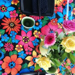  Flowerrain Sort Voksdug