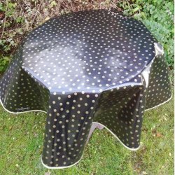 Rund voksdug 120 cm Sort med Guld Prikker