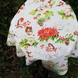 Rund tekstildug 139 cm Jul med Dyr og Kristtjrn