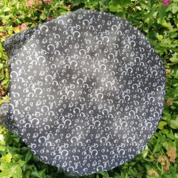 Rund tekstildug 135 cm Sorte Bobler