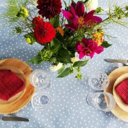 Prikket voksdug med duebl bund