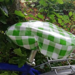 Cykelsadelovertr�k Margit Gr�n og Hvid ternet