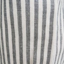 Forklde i stof med striber i lys gr