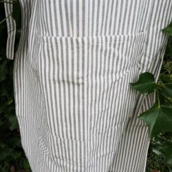 Forklde i stof med striber i lys gr