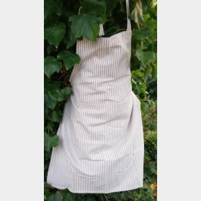 Forklde i stof med striber i rosa